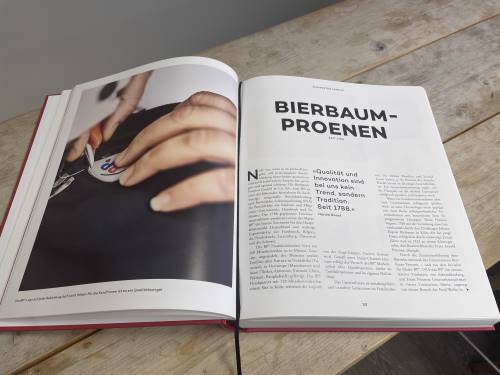 Bierbaum Proenen book opened.
